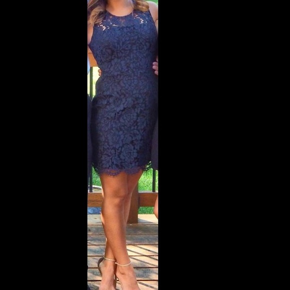Two Tone Lace Sheath Dress - Picture 1 of 8